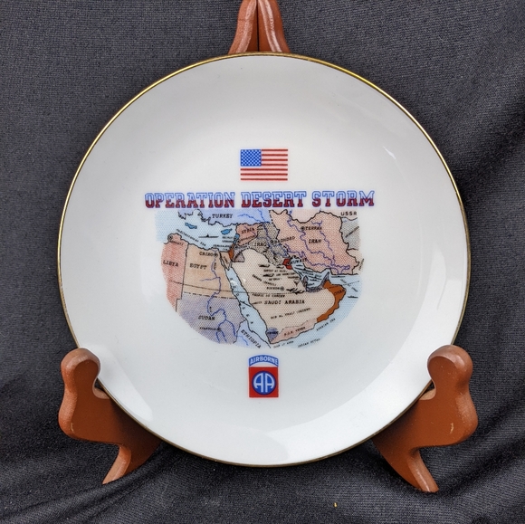Operation desert storm airborne map commemorative plate - Picture 1 of 5